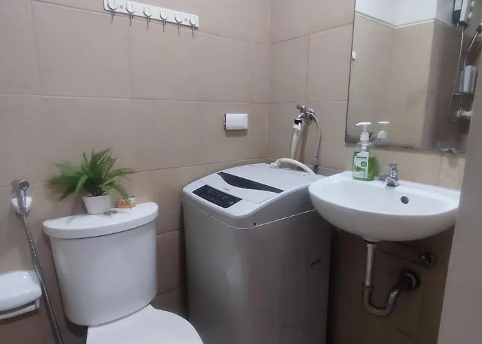 Sucat Cozy Staycation With Pool, Netflix, Wifi, Near Naia, Beside Sm Sucat * Manila