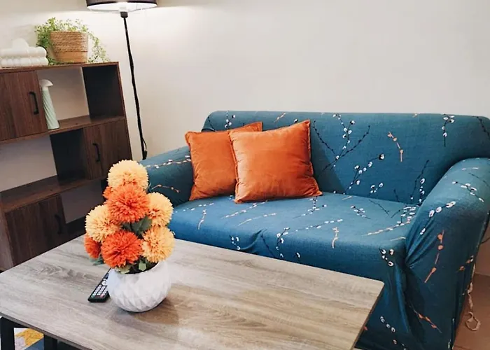 Sucat Cozy Staycation With Pool, Netflix, Wifi, Near Naia, Beside Sm Sucat * Manila
