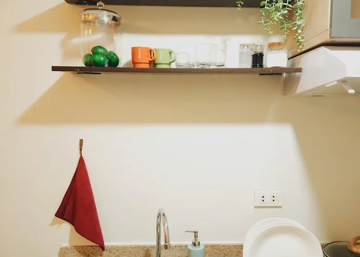 Sucat Cozy Staycation With Pool, Netflix, Wifi, Near Naia, Beside Sm Sucat Apartamento