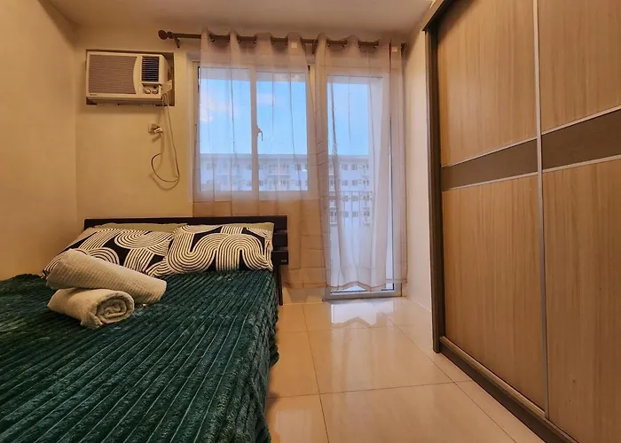 Sucat Cozy Staycation With Pool, Netflix, Wifi, Near Naia, Beside Sm Sucat Apartamento